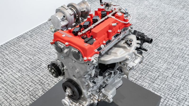Toyota показа по-малки двигатели с вътрешно горене, за които не е нужен бензин и дизел
