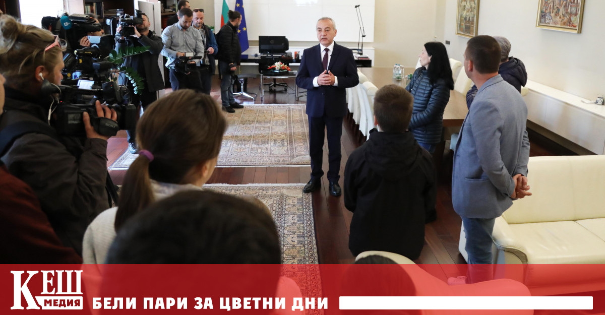Част от посетителите имаха възможността да се срещнат с министър