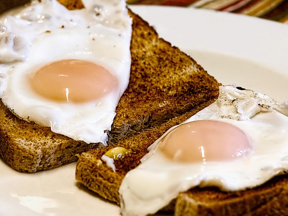 Експерти: Яденето на яйца ни прави  по-умни