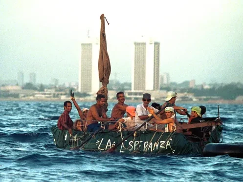 Куба преживява масово изселване