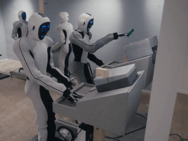 Човекоподобните роботи 1X Eve показаха пълна автономност в битовите задачи